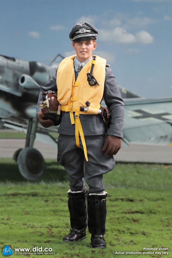 WWII German Ace Pilot Erich Hartmann 1/6