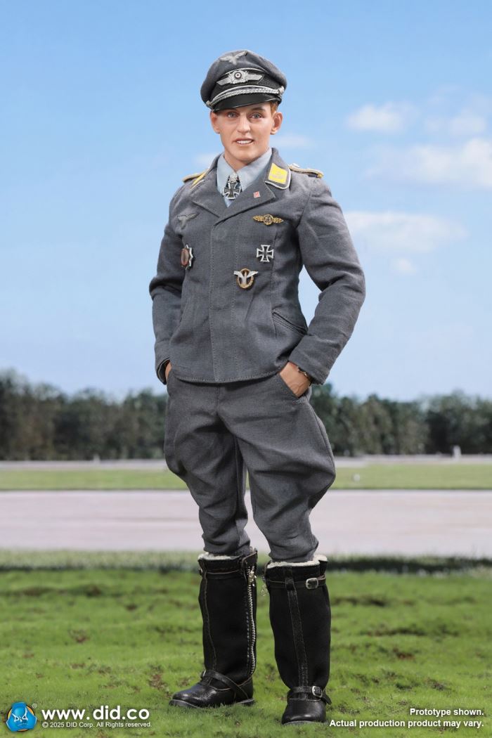WWII German Ace Pilot Erich Hartmann 1/6