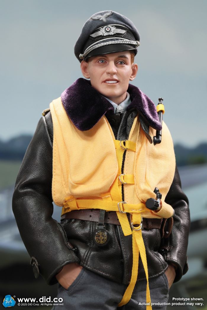 WWII German Ace Pilot Erich Hartmann 1/6