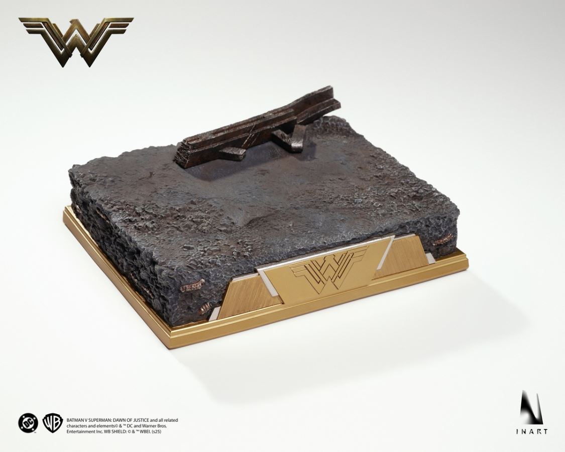 Wonder Woman - Batman v Superman: Dawn of Justice 1/6