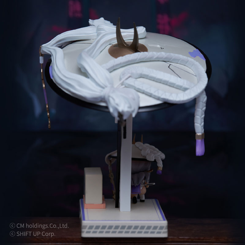 Goddess of Victory: Nikke Scarlet Table Lamp Chibi