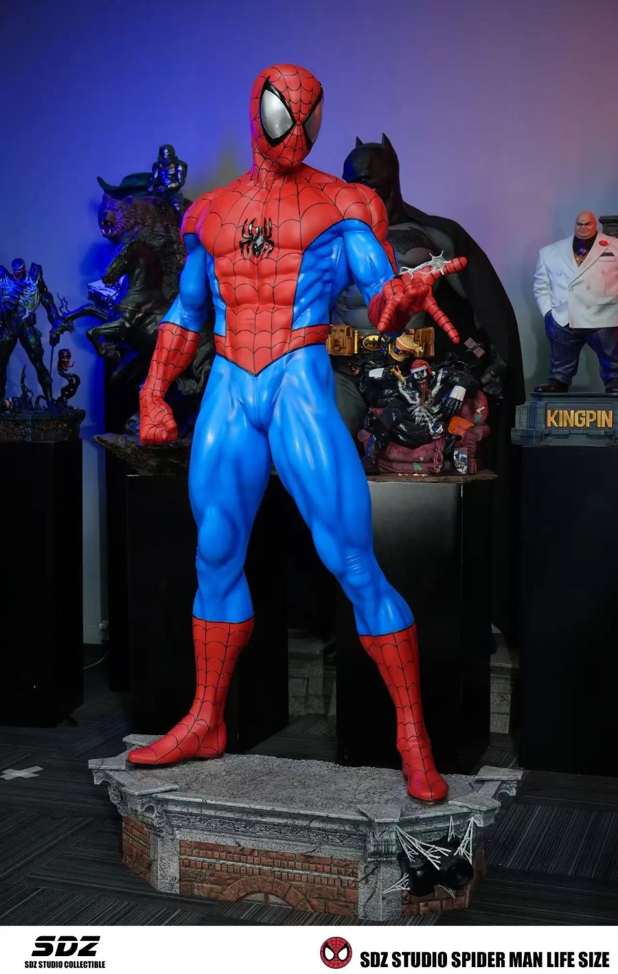 Spider-Man Comic Classic Life-Size