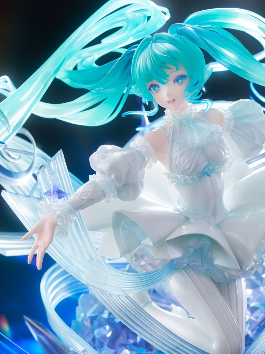 SHIBUYA SCRAMBLE FIGURE Hatsune Miku - Crystal Dress Ver