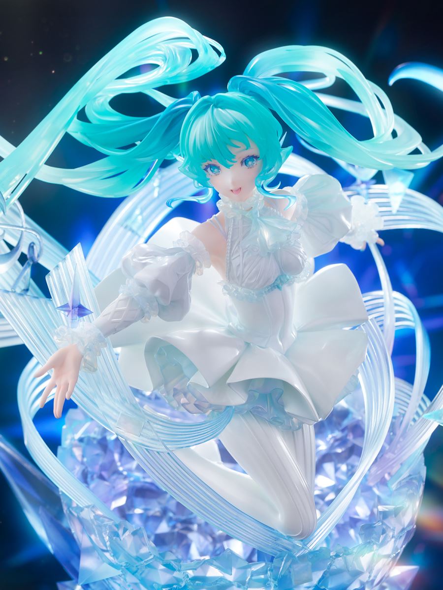 SHIBUYA SCRAMBLE FIGURE Hatsune Miku - Crystal Dress Ver