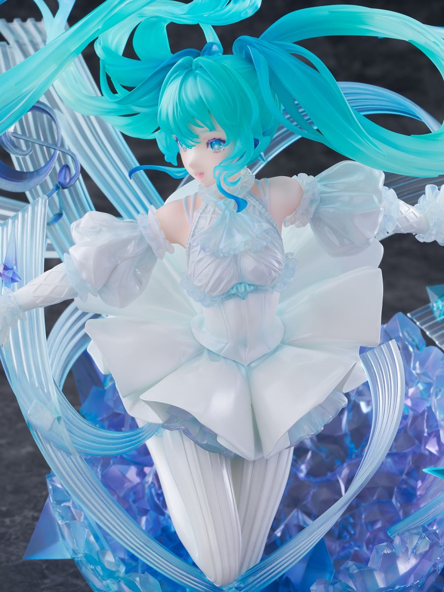 SHIBUYA SCRAMBLE FIGURE Hatsune Miku - Crystal Dress Ver