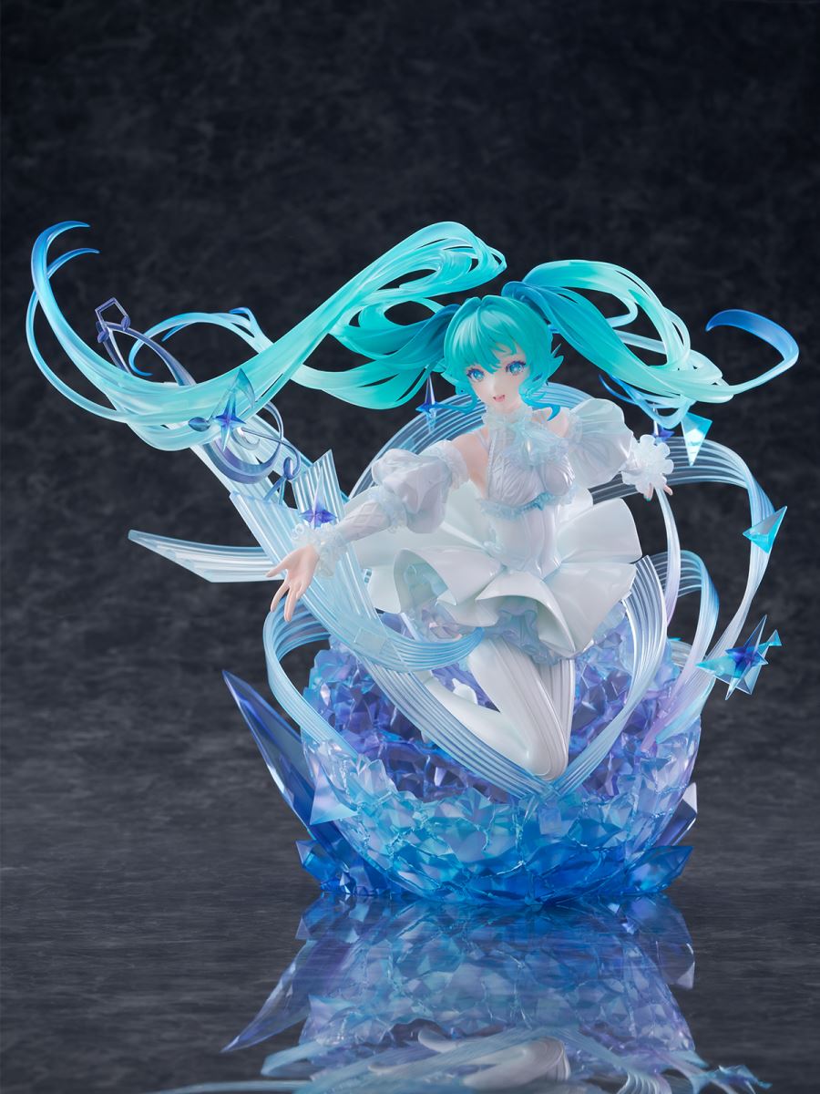 SHIBUYA SCRAMBLE FIGURE Hatsune Miku - Crystal Dress Ver