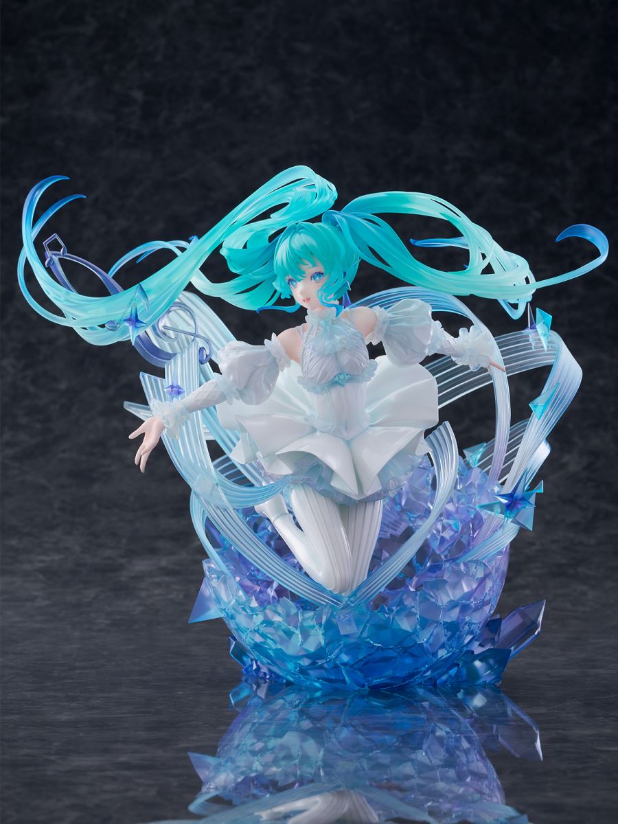 SHIBUYA SCRAMBLE FIGURE Hatsune Miku - Crystal Dress Ver