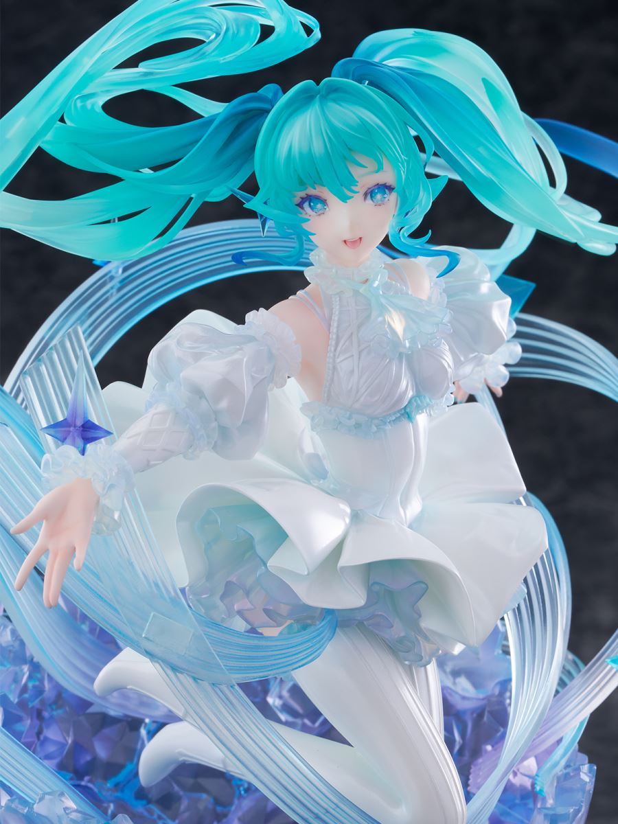 SHIBUYA SCRAMBLE FIGURE Hatsune Miku - Crystal Dress Ver