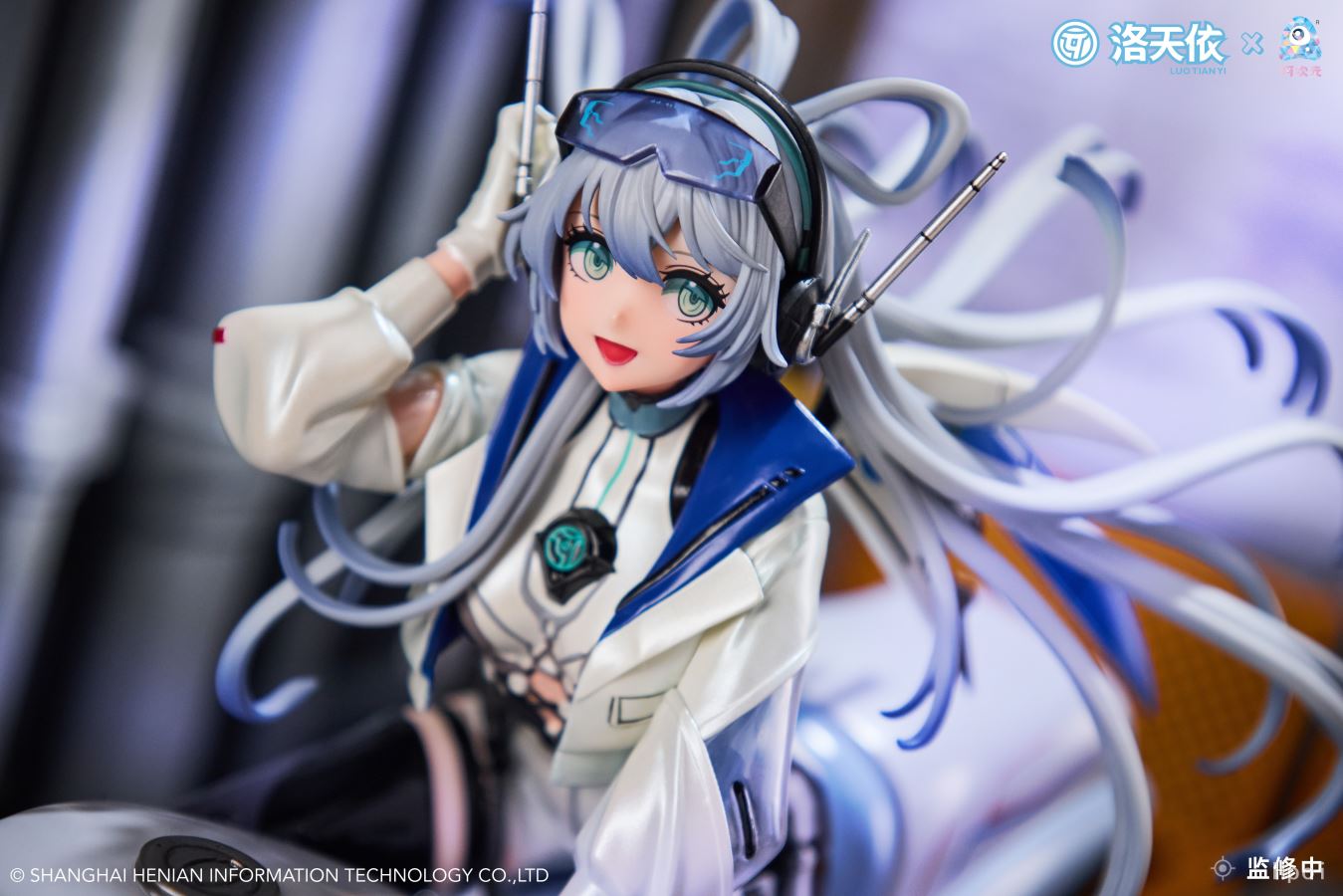 Vsinger Luo Tianyi Retro-Future Storm Driver Ver. 1/7
