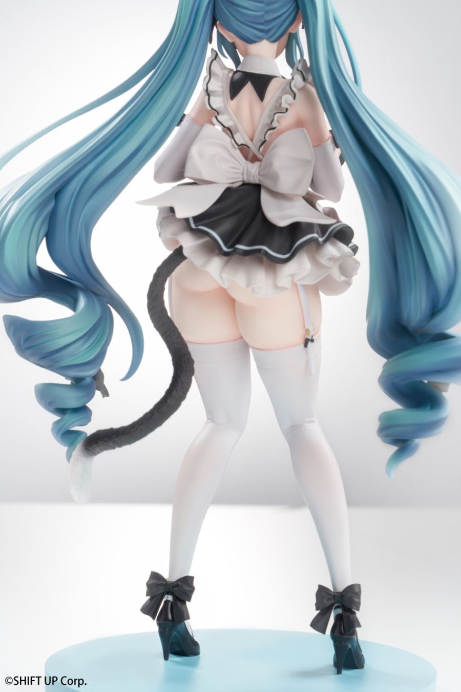 Goddess of Victory: Nikke Privati's Unfriendly Maid 1/10