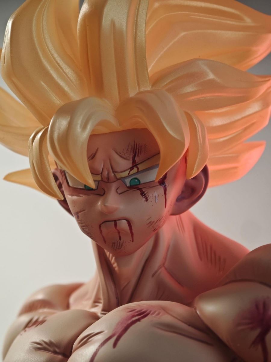 Super Saiyan Goku - Dragon Ball