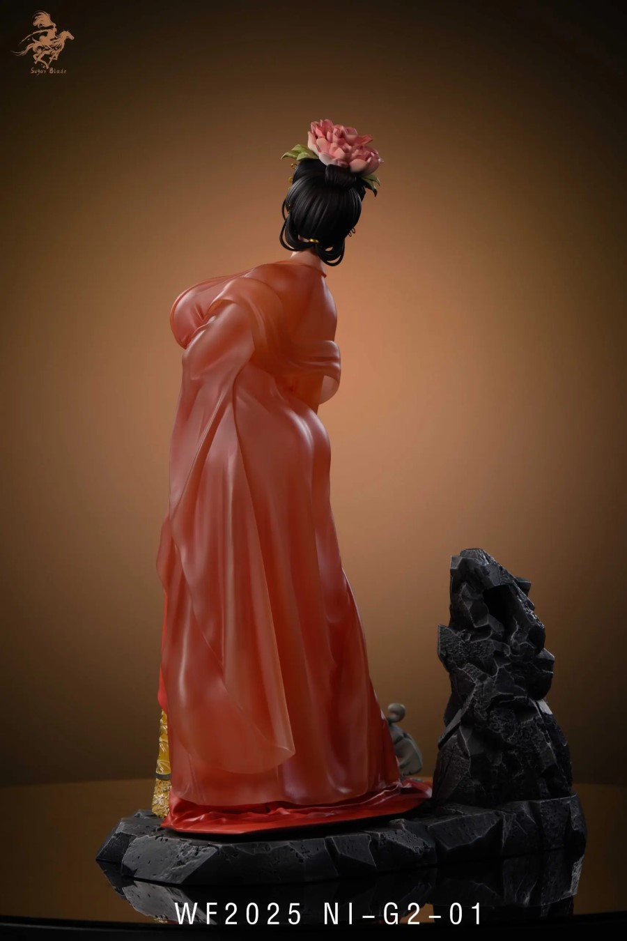 Court Ladies Wearing Flowers 1/5