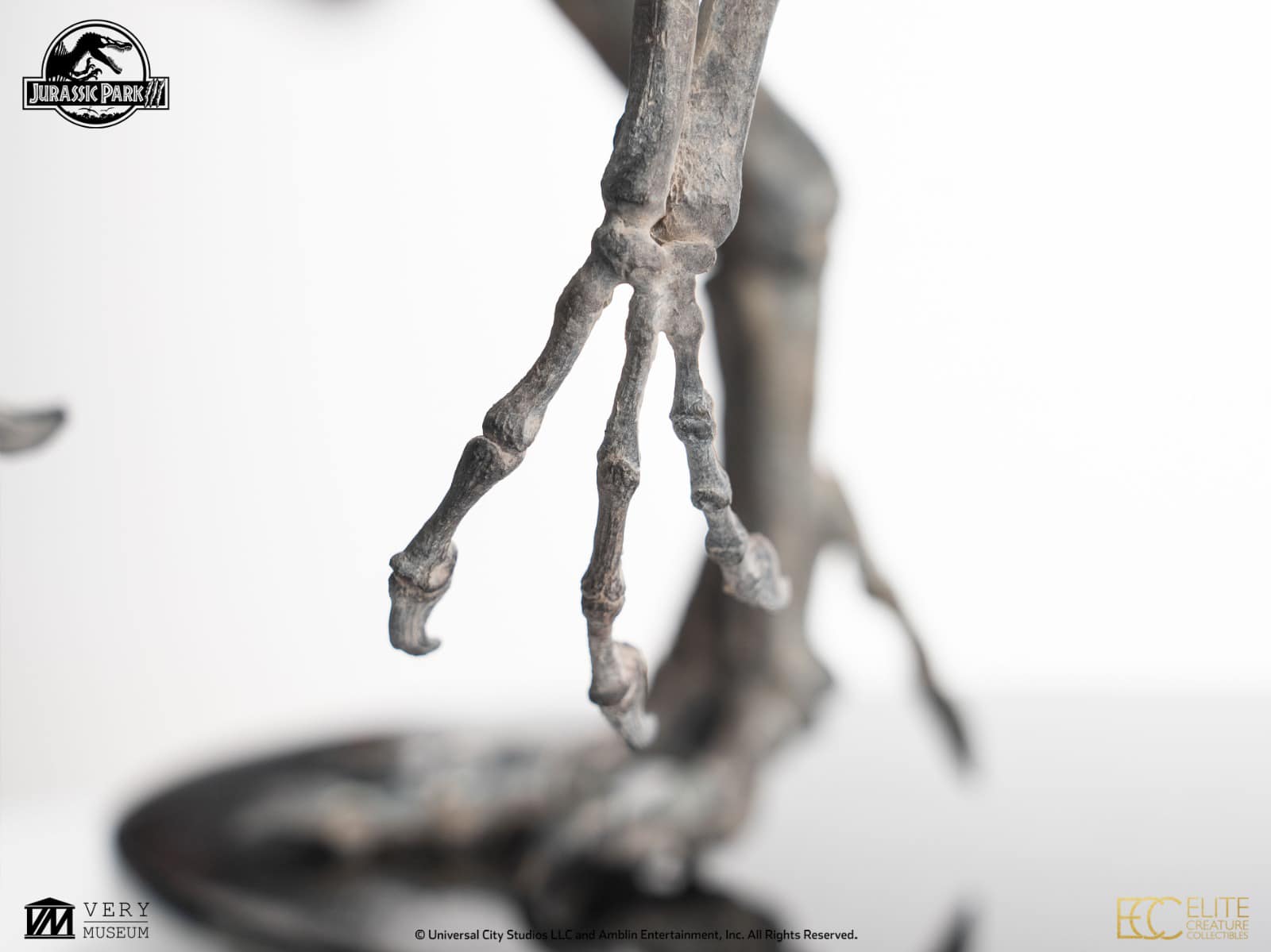 Bronze Spinosaurus Skeleton - Jurassic Park III 1/12