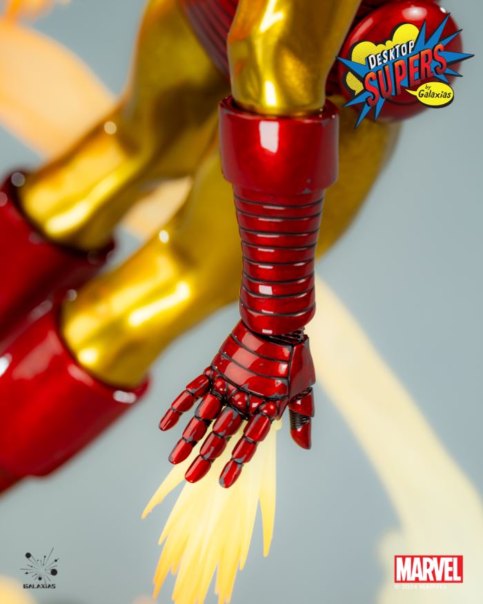 Marvel Desktop Supers Iron Man (Classic Edition & Stealth Edition) 1/8