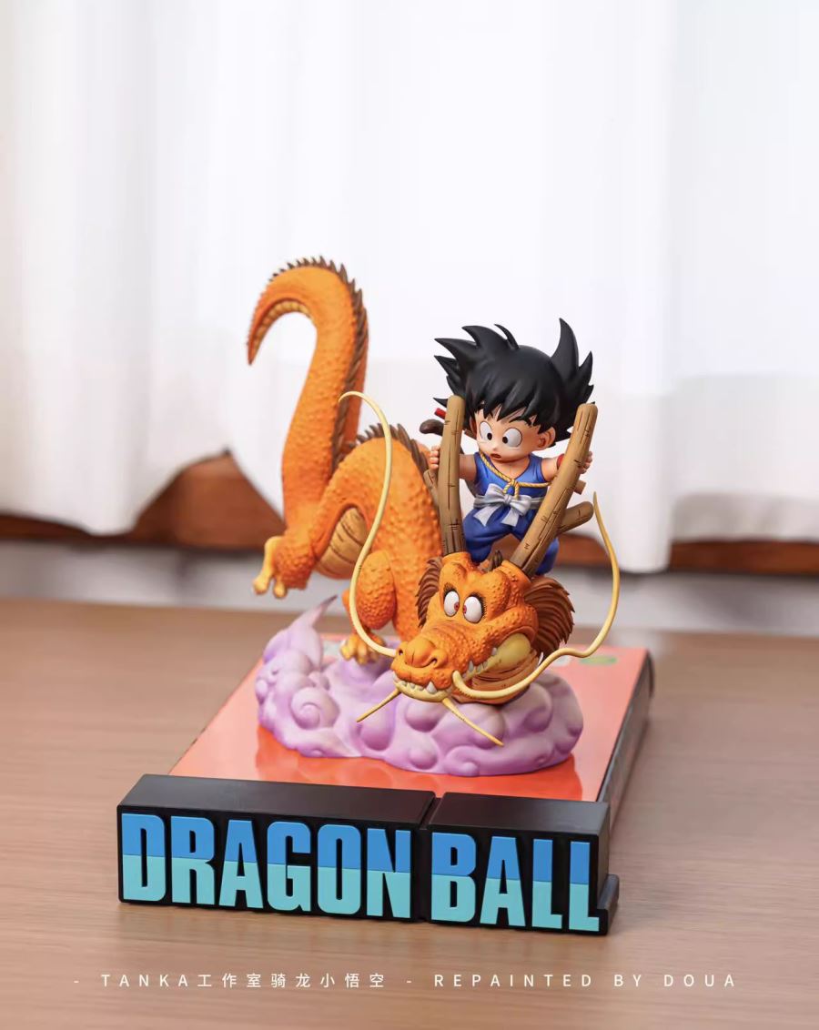 Dragon Riding Son Goku - Dragon Ball