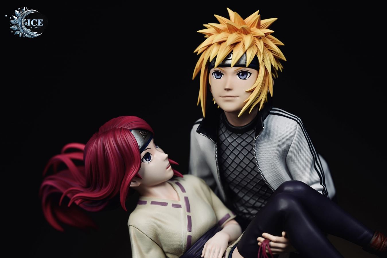 Minato & Kushina Under the Moon - Naruto