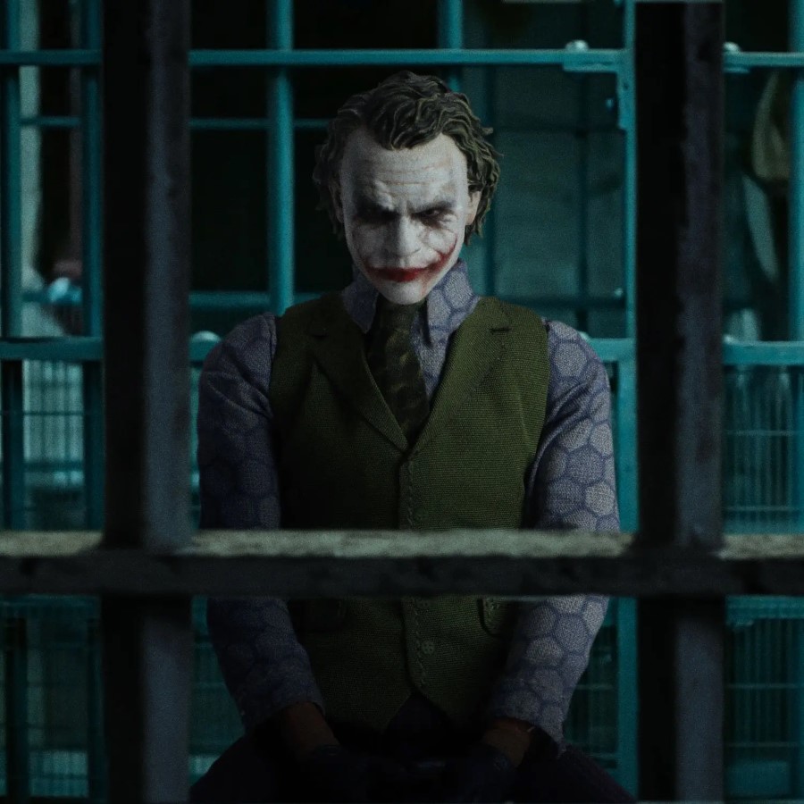 The Dark Knight: The Joker 1/12