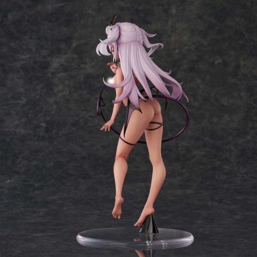 Dusky-Skinned Vampire Yoru-chan lllustration by Yukimiya Yuge