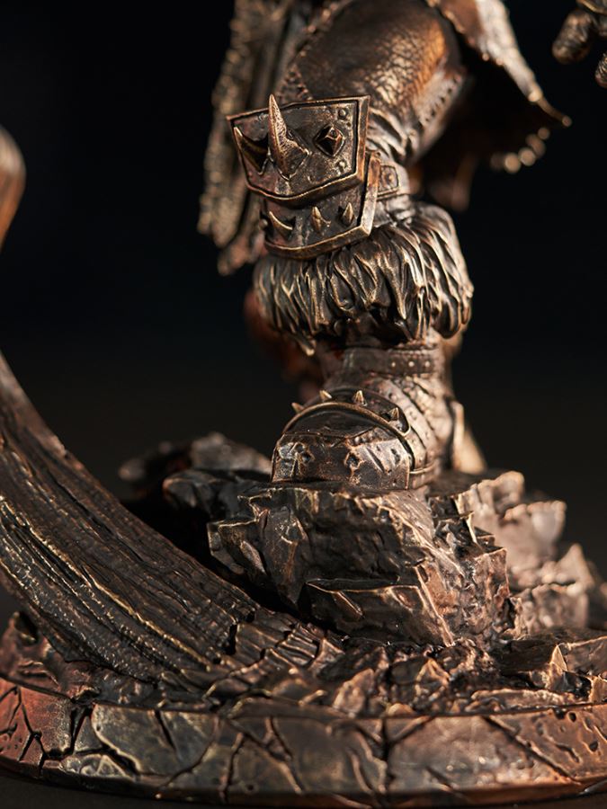 World of Warcraft Grommash Hellscream Bronze Collector's Statue 1/10