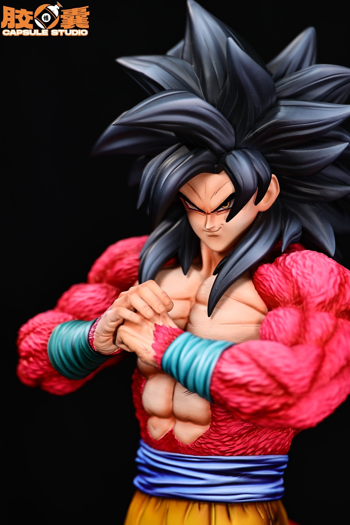 Super Saiyan 4 Goku - Dragon Ball