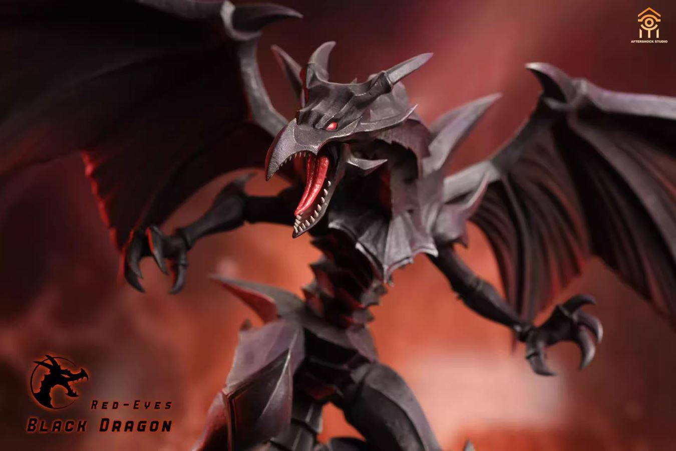 Blue-Eyes White Dragon and Red-Eyes Black Dragon - Yu-Gi-Oh!