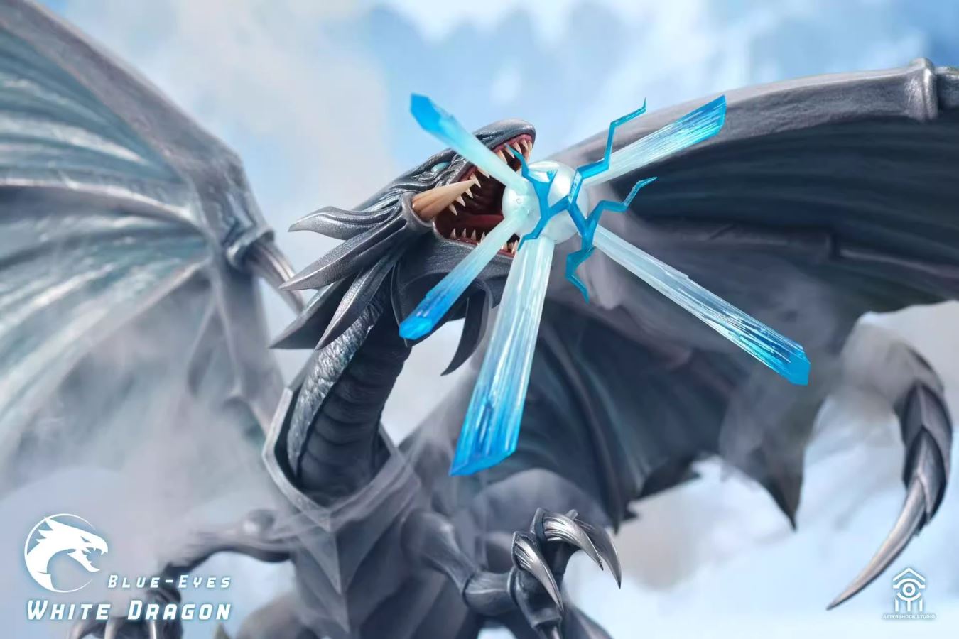 Blue-Eyes White Dragon and Red-Eyes Black Dragon - Yu-Gi-Oh!