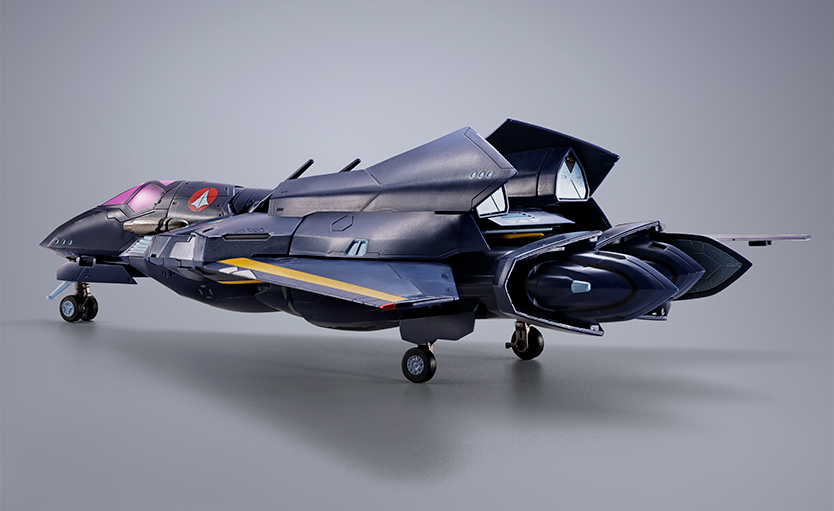 DX Chogokin VF-17S Nightmare Stealth Valkyrie (Gamlin Kizaki's)