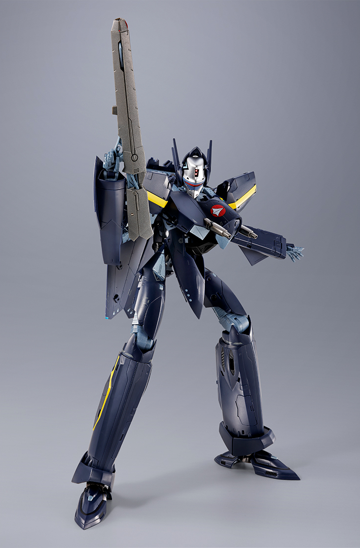 DX Chogokin VF-17S Nightmare Stealth Valkyrie (Gamlin Kizaki's)