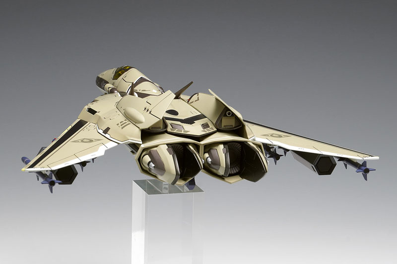 Macross Delta VF-171 Nightmare Plus [Outlying Space Type] 1/72