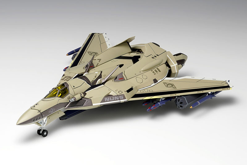 Macross Delta VF-171 Nightmare Plus [Outlying Space Type] 1/72