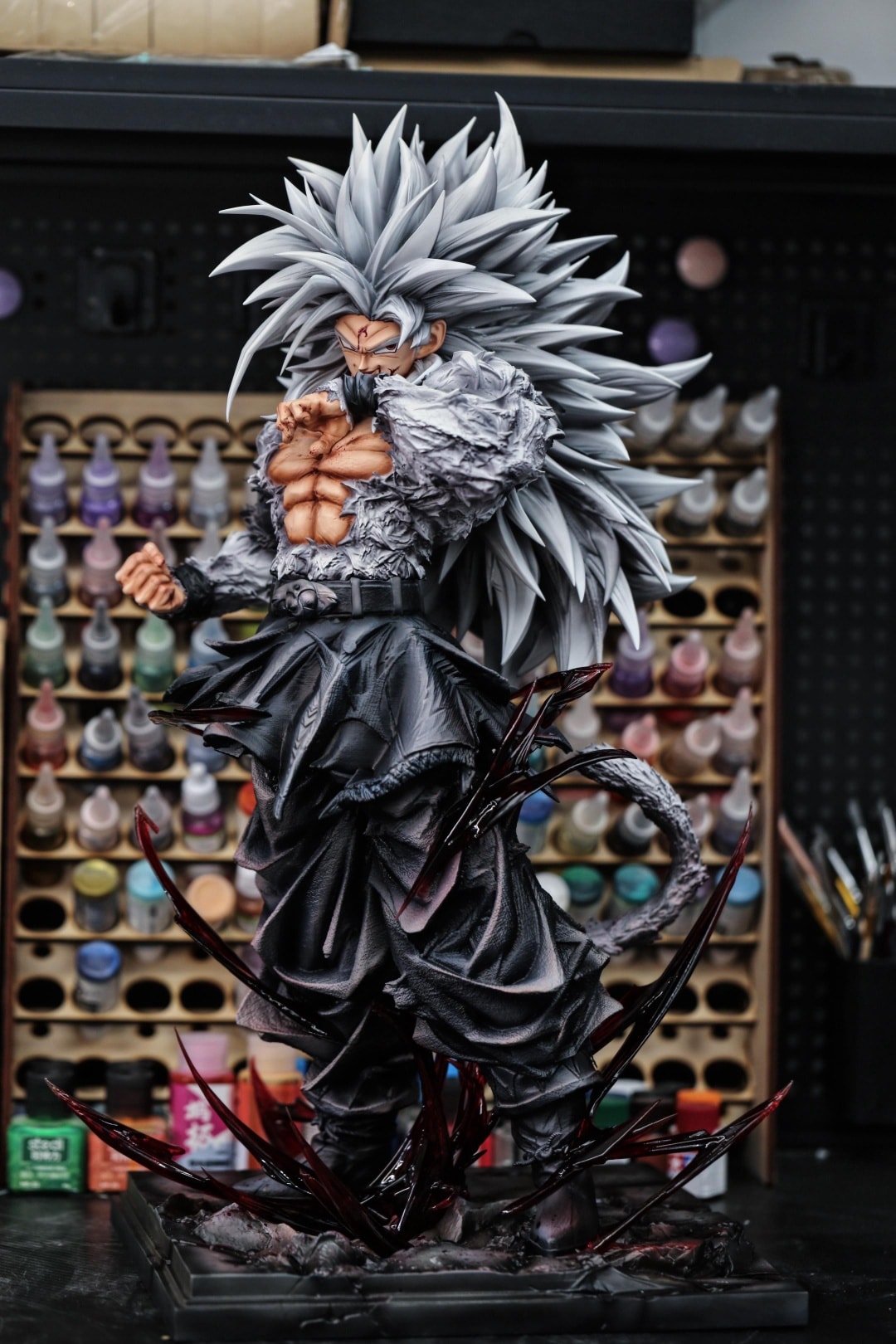 Super Saiyan 4 Goku - Dragon Ball