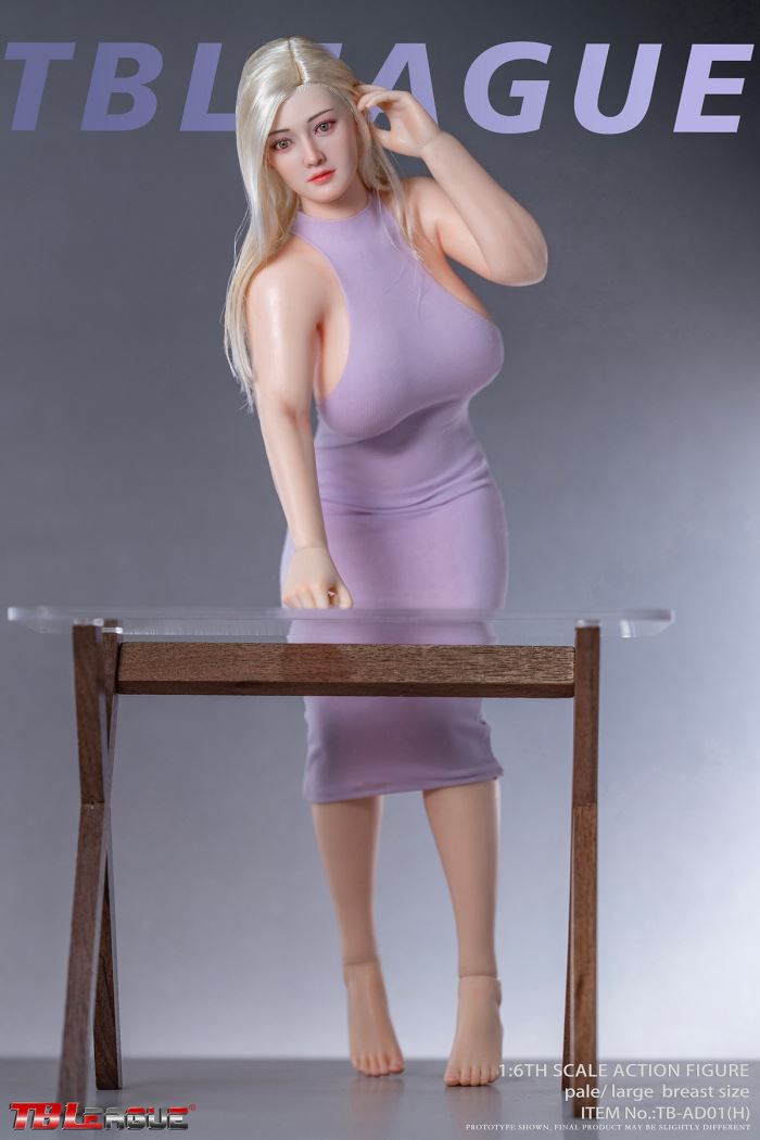 Seamless Female Body with Steel Bones 1/6