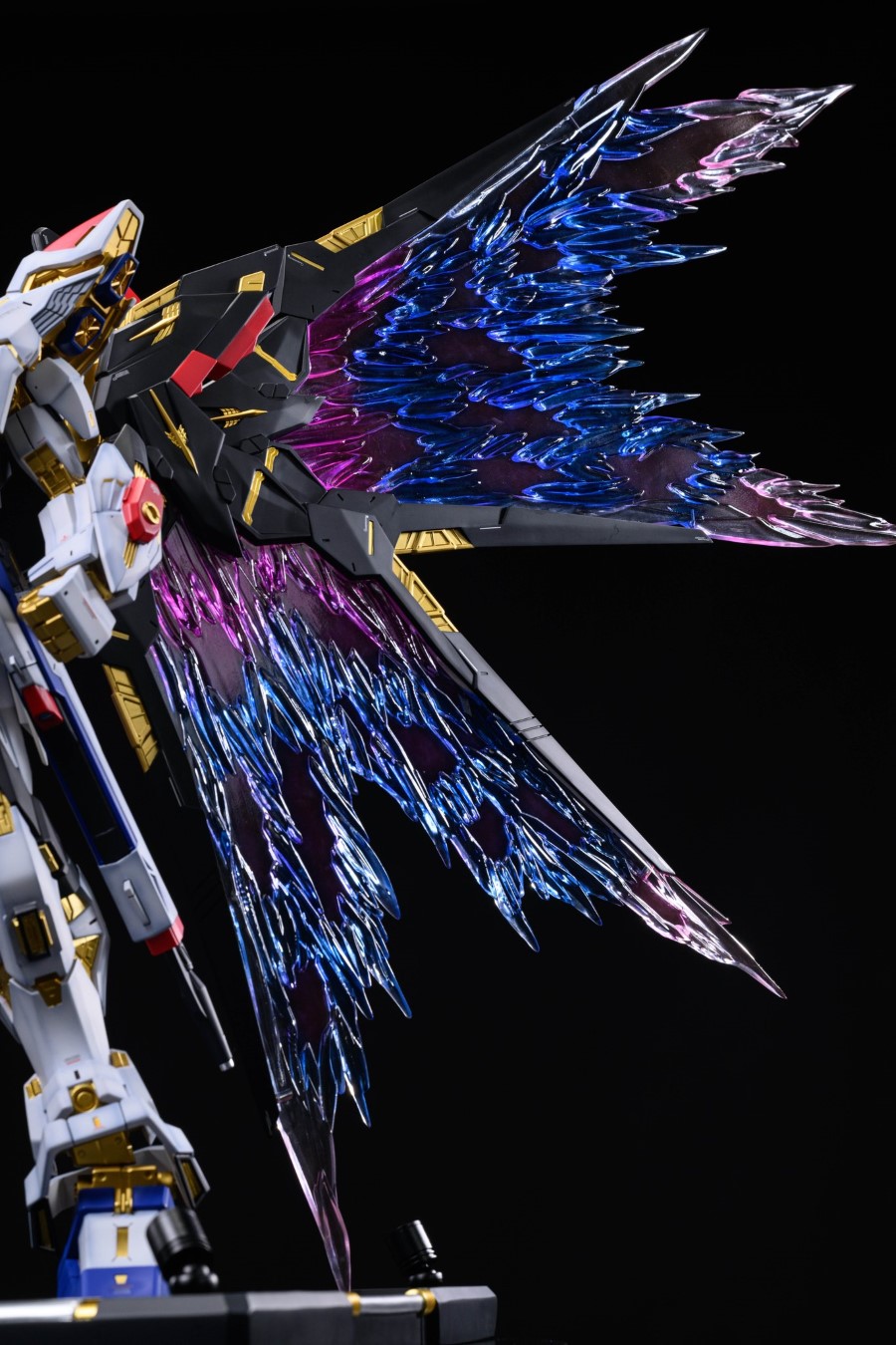 Gundam Strike Freedom Wing of Light 1/48