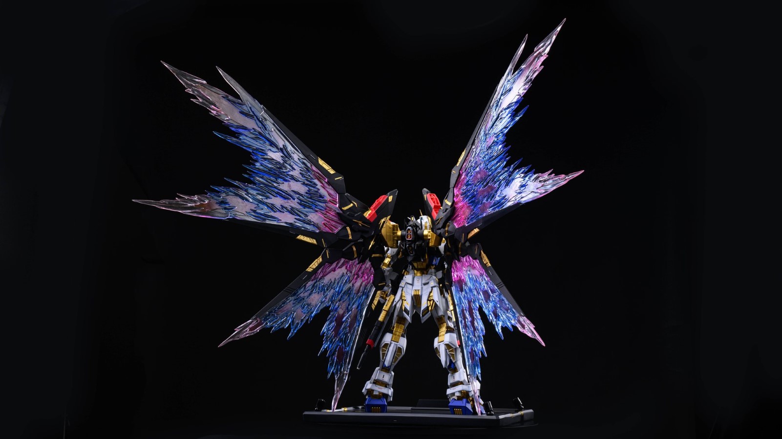 Gundam Strike Freedom Wing of Light 1/48