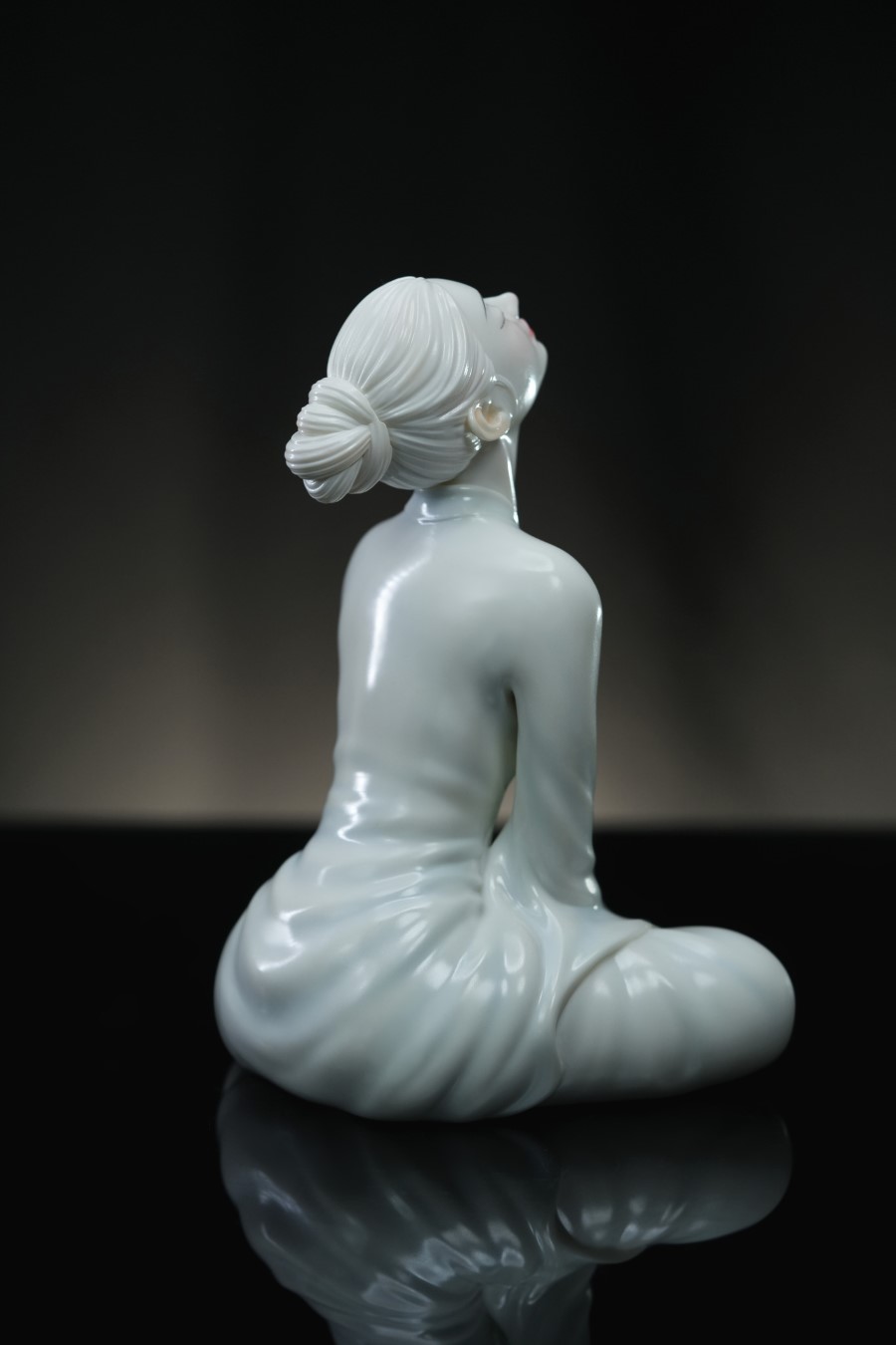 Ningsi Chinese Style Colored Porcelain Figure