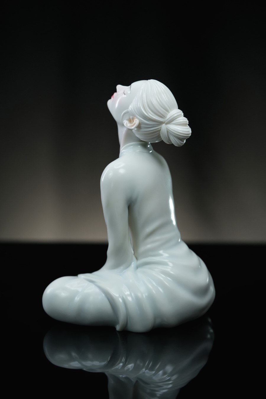 Ningsi Chinese Style Colored Porcelain Figure
