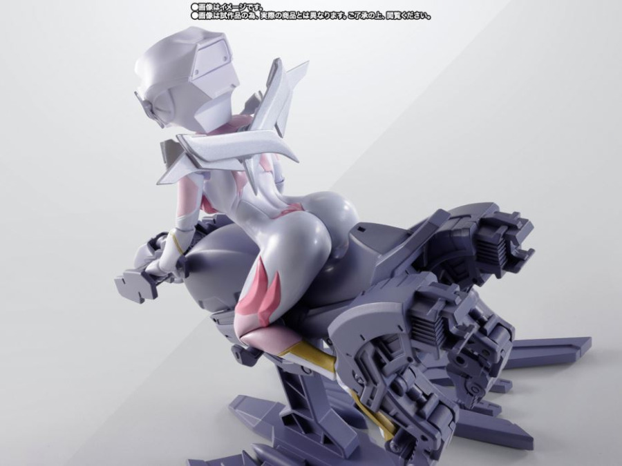 SHFiguarts Lacus Clyne (Pilot Suit Ver.) Ride-on Reproduction Set