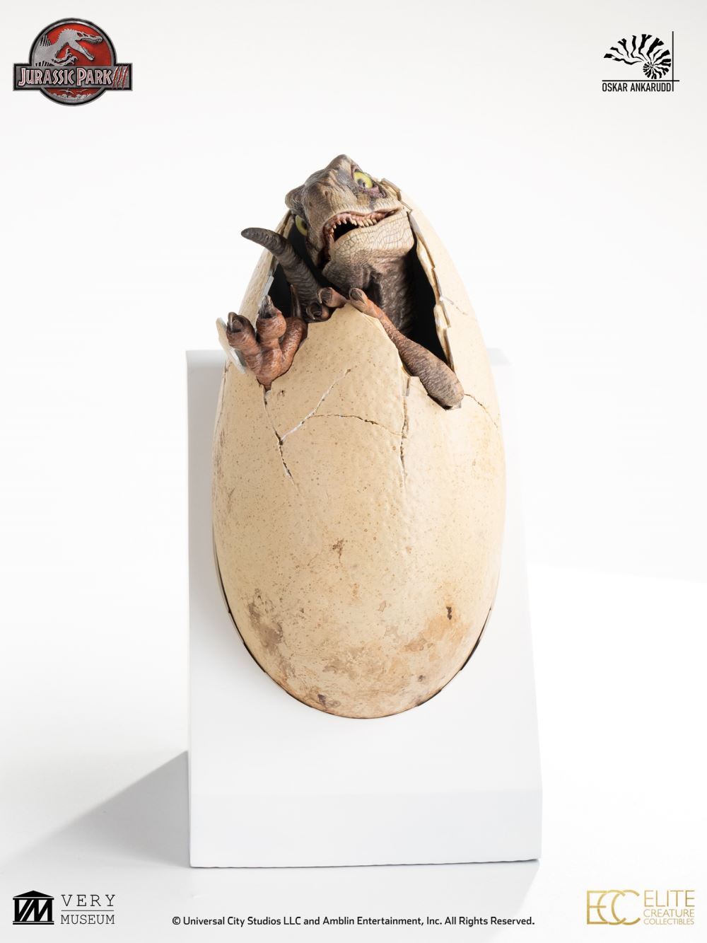 Hatching White Queen [Jurassic Park III]