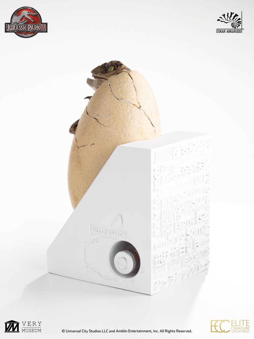 Hatching White Queen [Jurassic Park III]