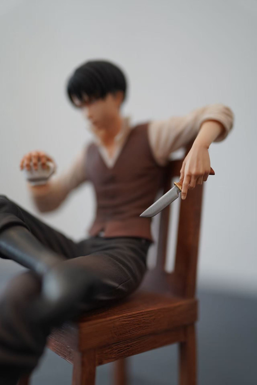 Levi Ackerman - Attack on Titan 1/6