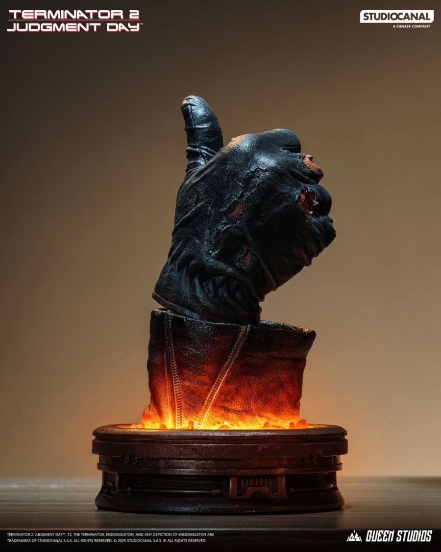 T-800 Battle Damaged - Terminator 2: Judgment Day