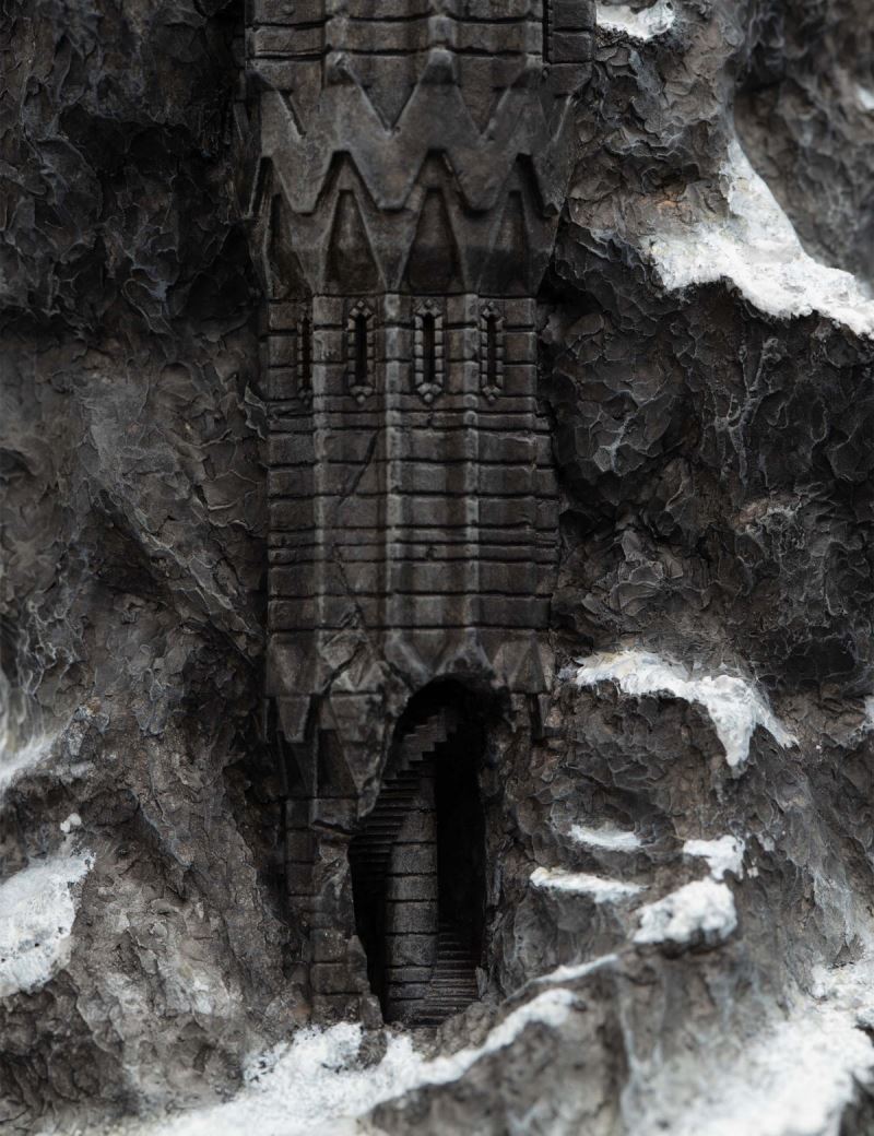 The Lord of the Rings - Zirakzigil (Silvertooth Peak)