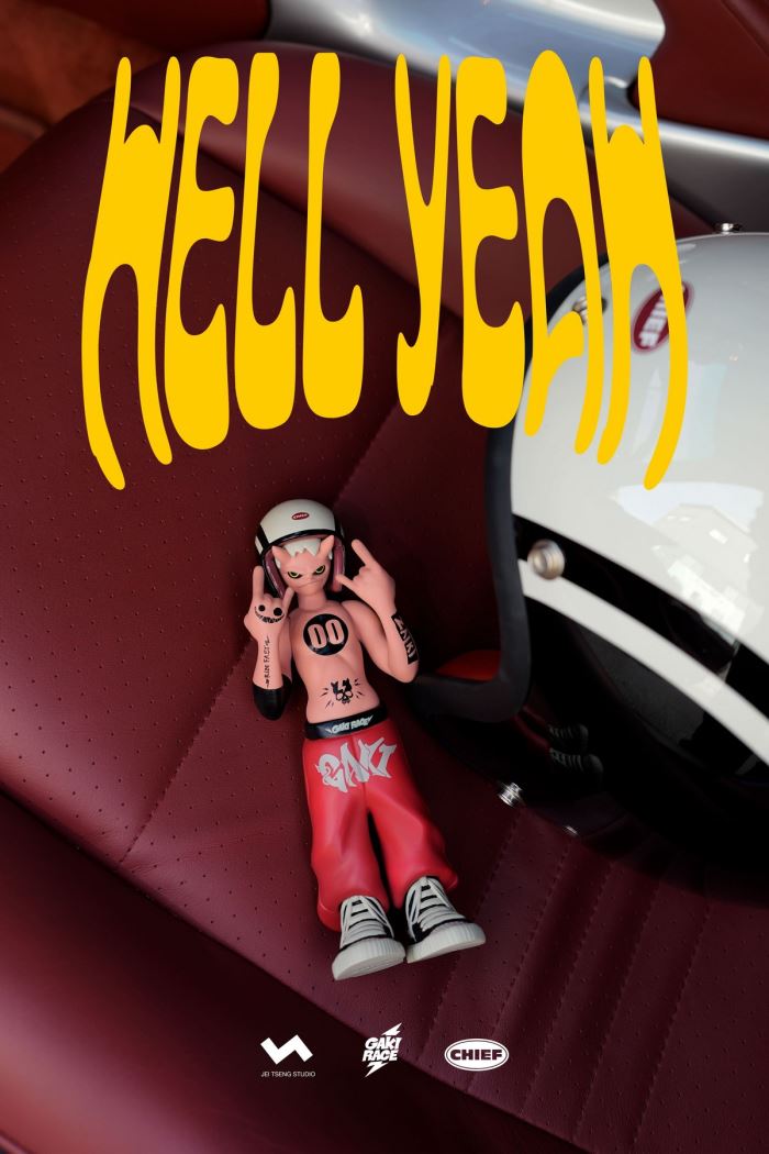 Helmet Figurines - No. 00 ZAIKI & No. 01 KOZA