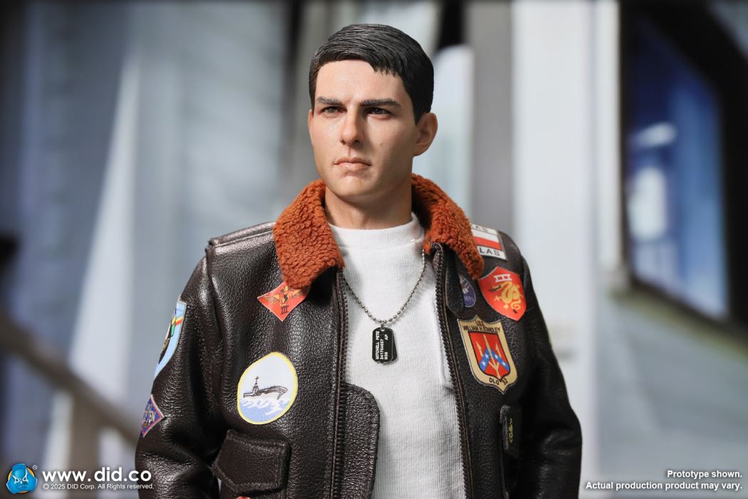 US Navy Pilot - Lieutenant Peter 1/6