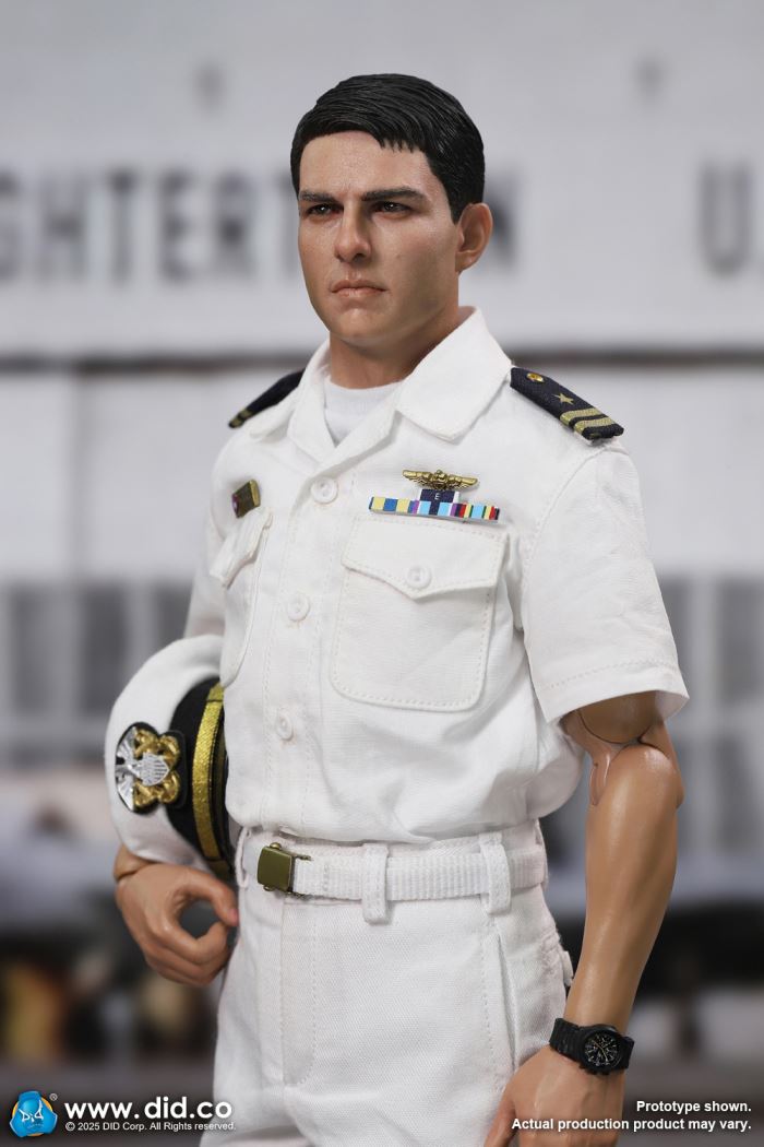 US Navy Pilot - Lieutenant Peter 1/6