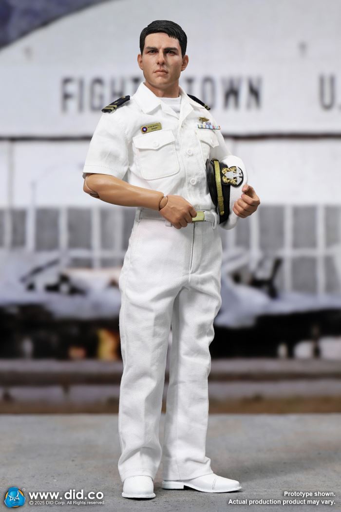 US Navy Pilot - Lieutenant Peter 1/6