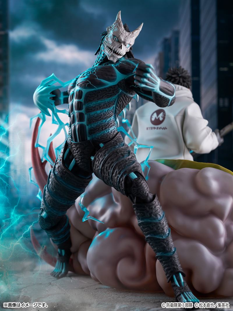 SHIBUYA SCRAMBLE FIGURE Kaiju No. 8 & Kafka Hibino