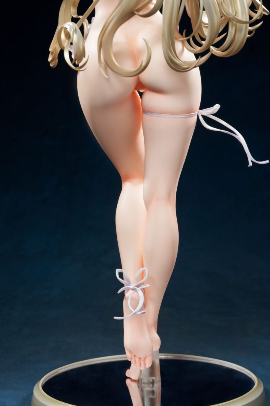 Kiss me more original painting: LOVECACAO 1/4