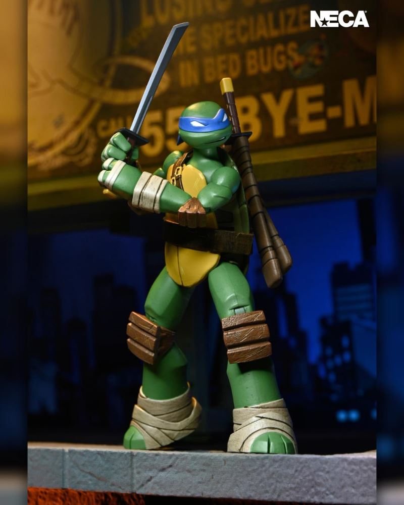 Teenage Mutant Ninja Turtles 2012: the turtles and Shredder