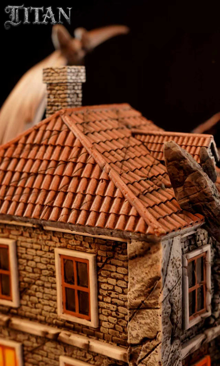 Warhammer vs Attack Titan - Attack On Titan